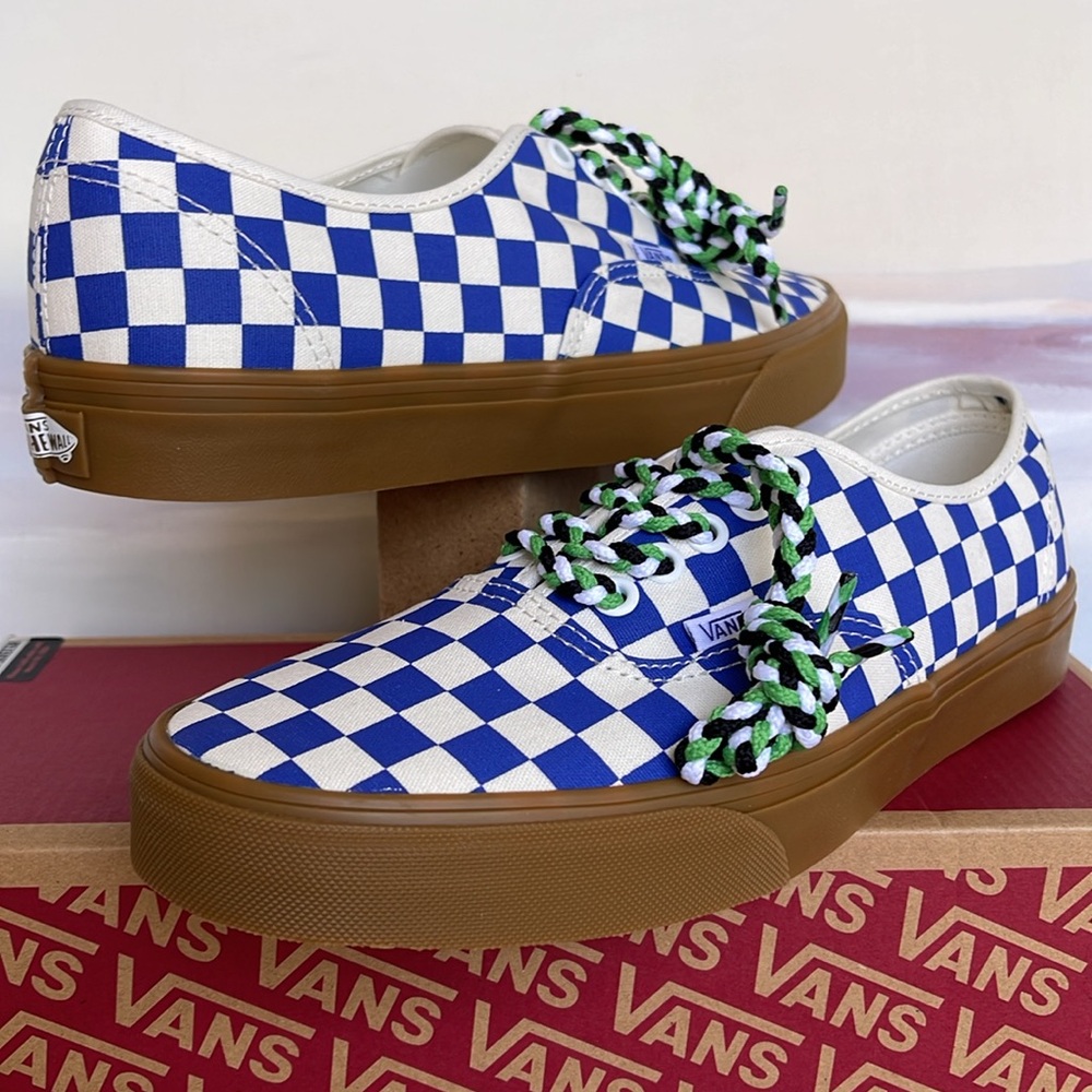 Vans WMNS Authentic
Checkerboard Blue/White
VN0009PVY6Z
Sneakers